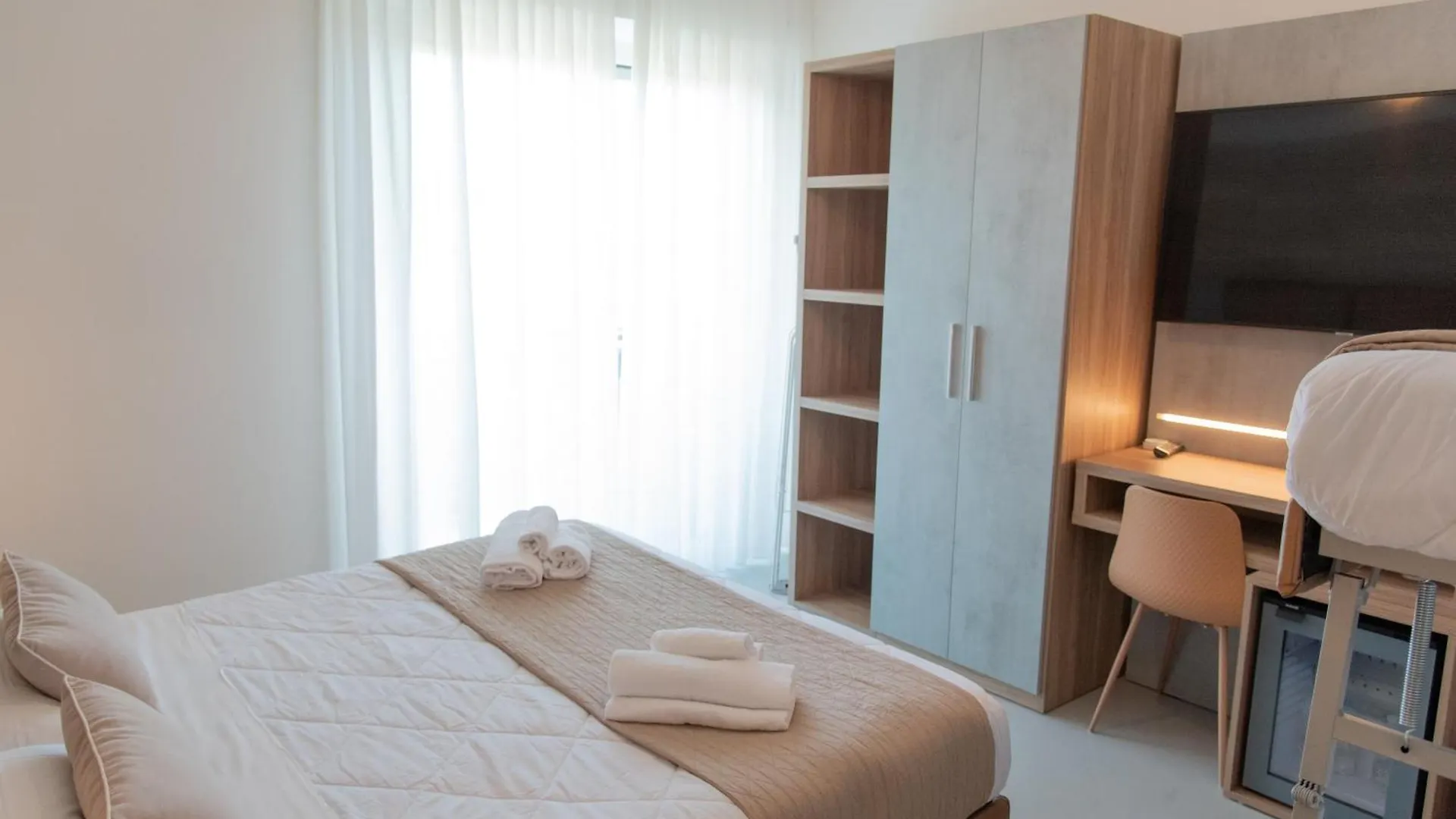 Hotel Maestri Riccione 3*,