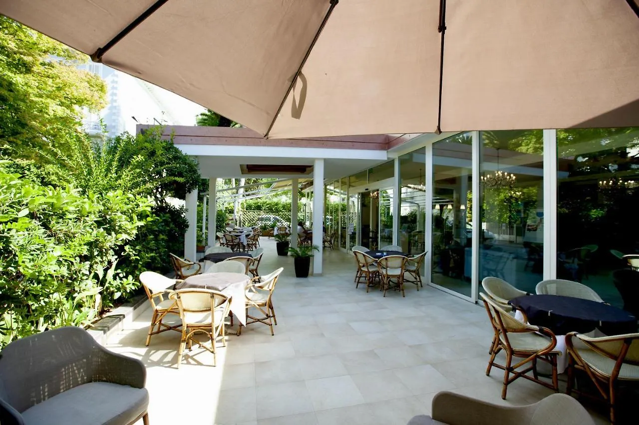 Hotel Maestri 리치오네