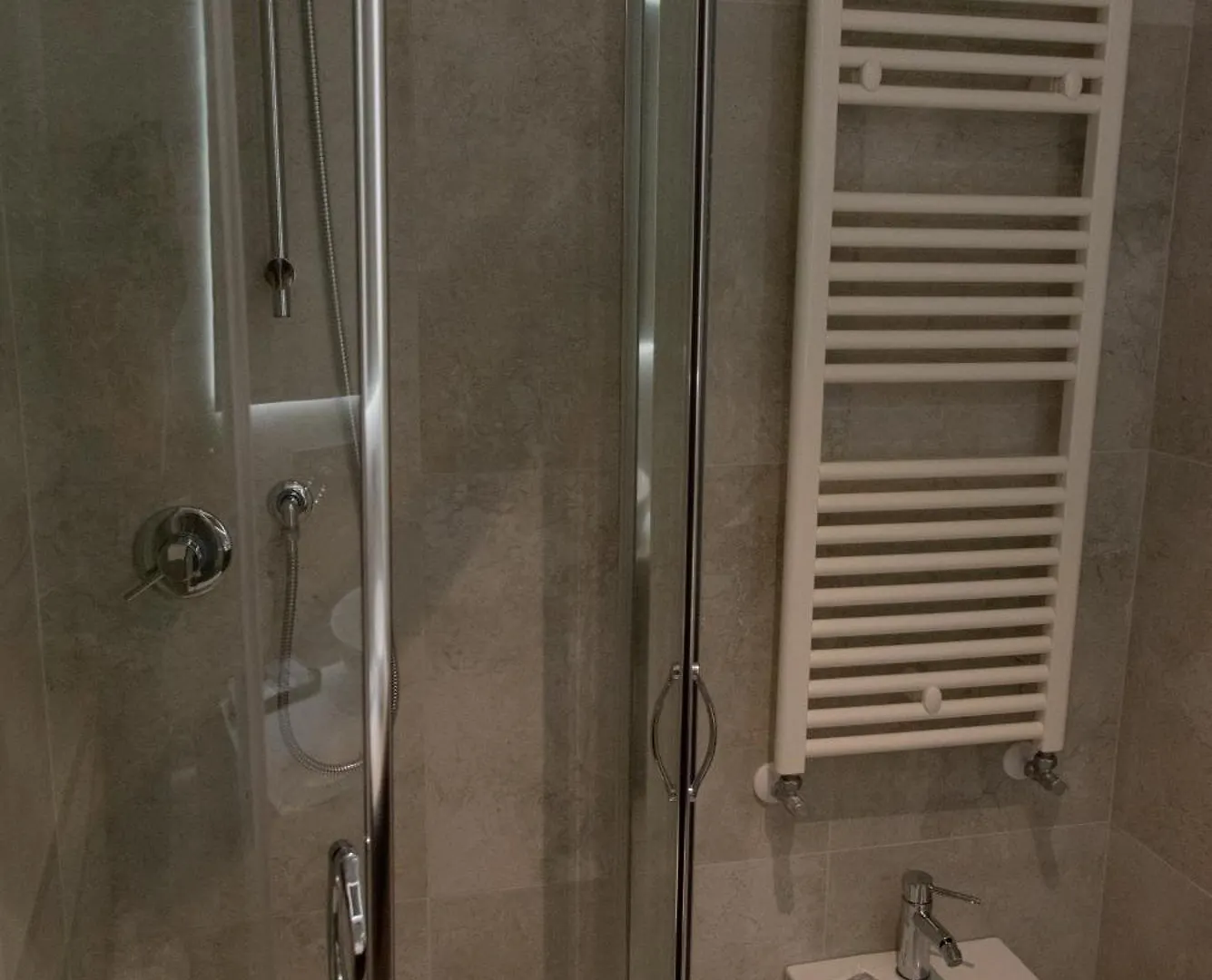 Hotel Maestri 리치오네